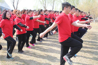 心手相牽，勇往直前——沈陽(yáng)大區(qū)拓展訓(xùn)練紀(jì)實(shí)