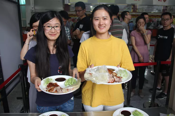 美食佳節(jié)，華麗綻放 ——天津鐵三院健力源餐廳舉辦美食節(jié)活動