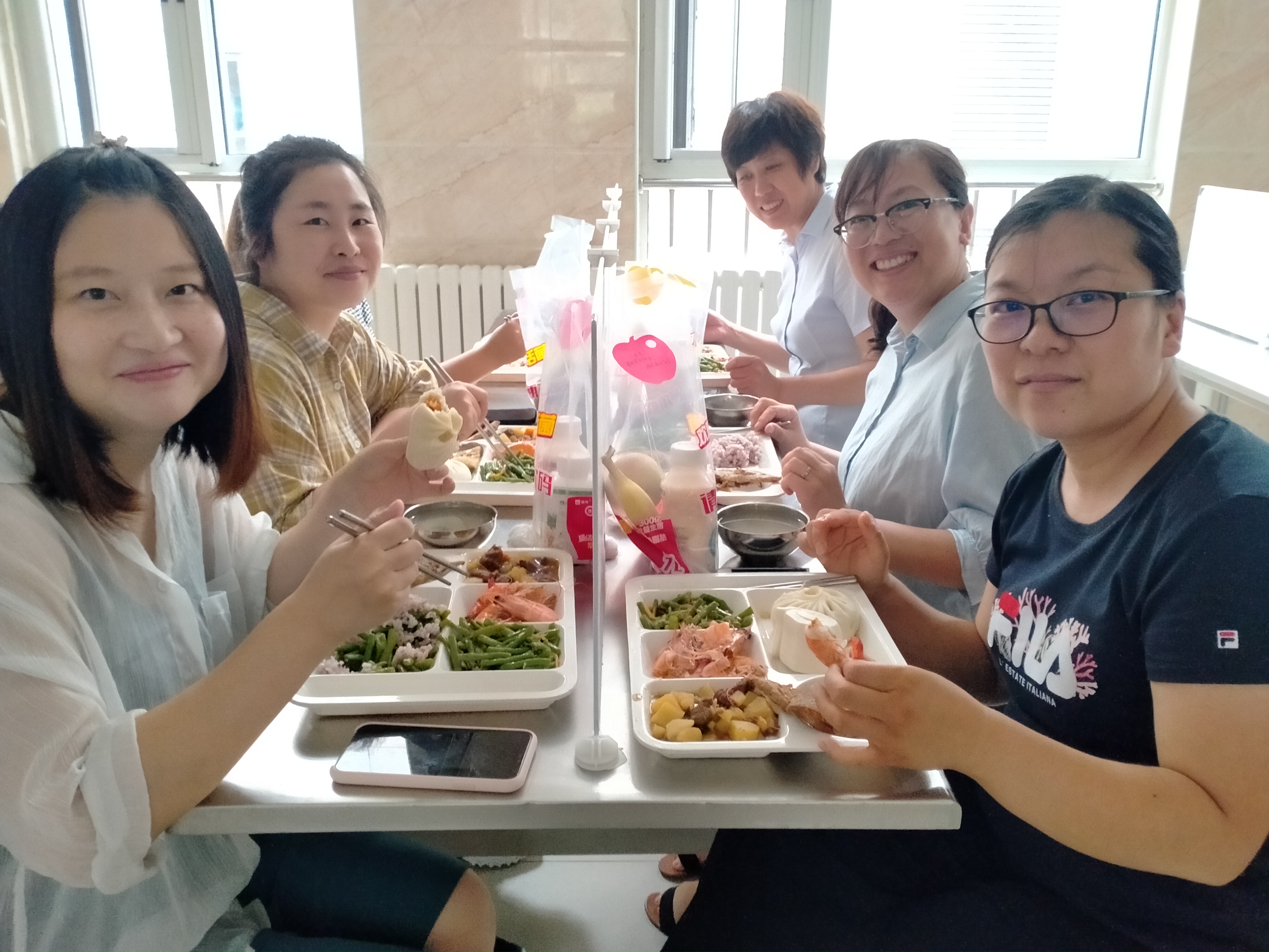 9.10 健力源陪您一起過節(jié)——公司各學校餐廳舉辦教師節(jié)活動