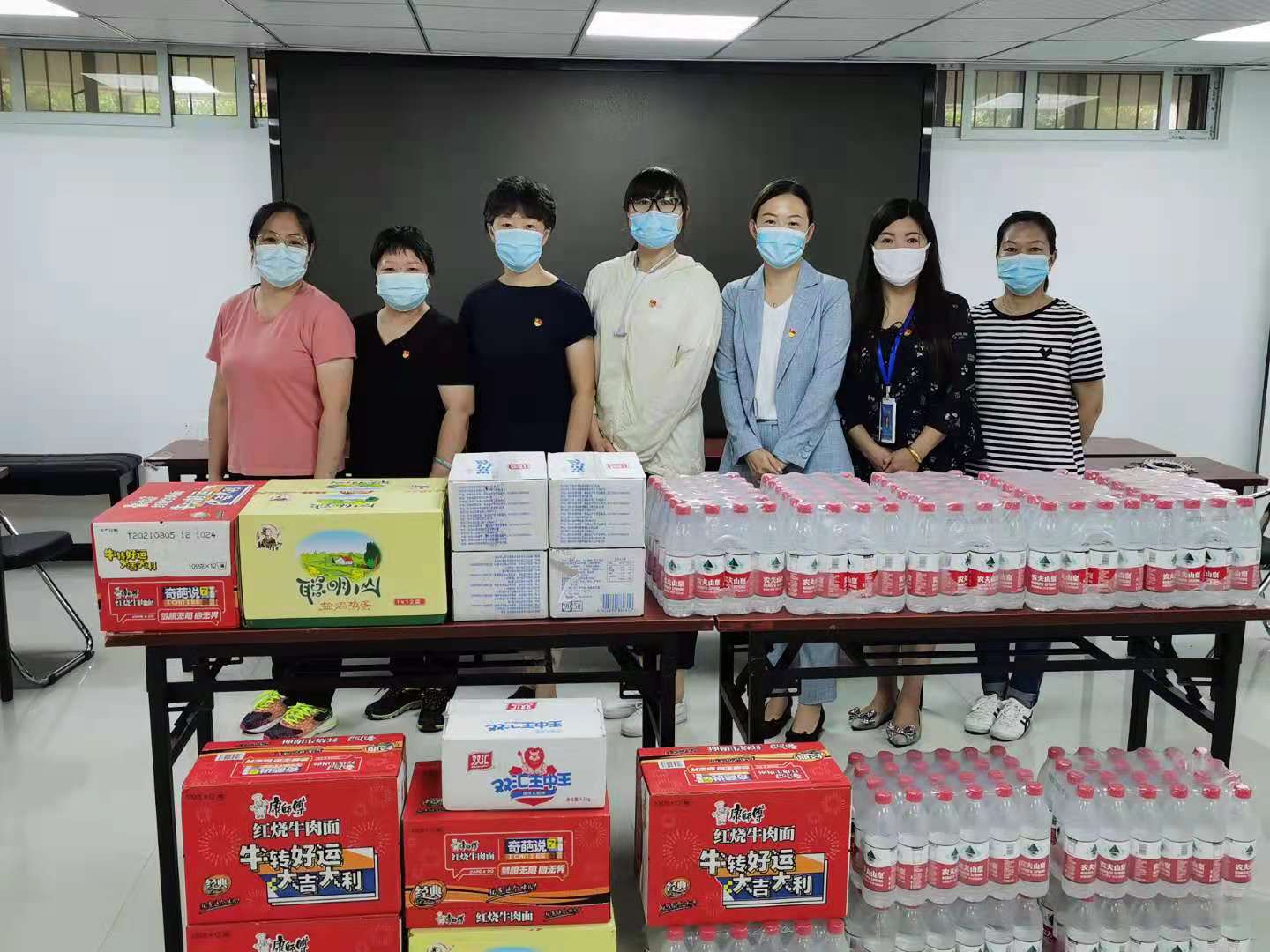 健力源北京公司黨支部參加“助力社區(qū)，同心抗疫”志愿活動(dòng)